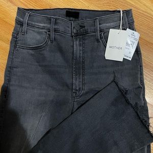 MOTHER jeans (the hustler ankle fray) size 27. Brand new with tags. Never worn.